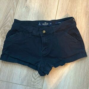 Hollister low rise navy shorts